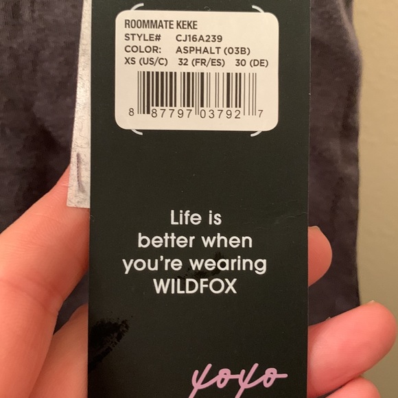 Wildfox Roommate of the Year Keke t shirt - Picture 7 of 10